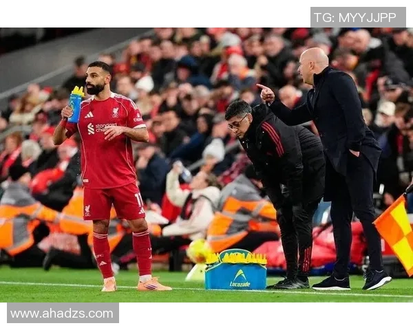 绿茵场上的双重奏：萨拉赫国家队的“王者归来”与俱乐部的“隐忍前行”